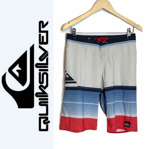 Quiksilver | high line board shorts 11” surf swim
